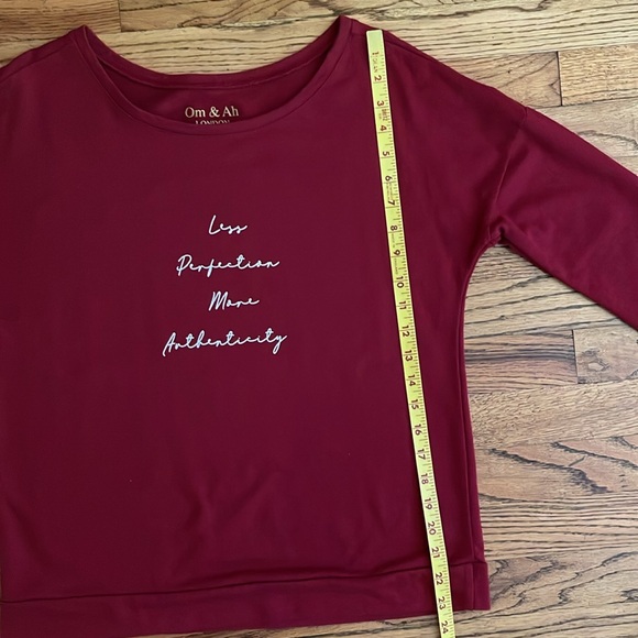 Om & Ah London Crew Sweatshirt - Picture 5 of 5